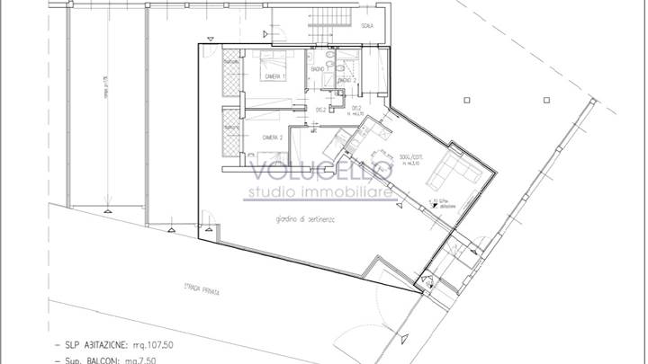 MARIANO COMENSE vendo VILLA UNIFAMILIARE con giardino e box